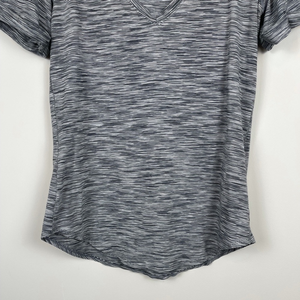 Lululemon Black & White Short Sleeve Shirt - Picture 8 of 11